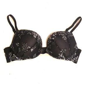 Victoria’s Secret Bombshell Bra NWOT